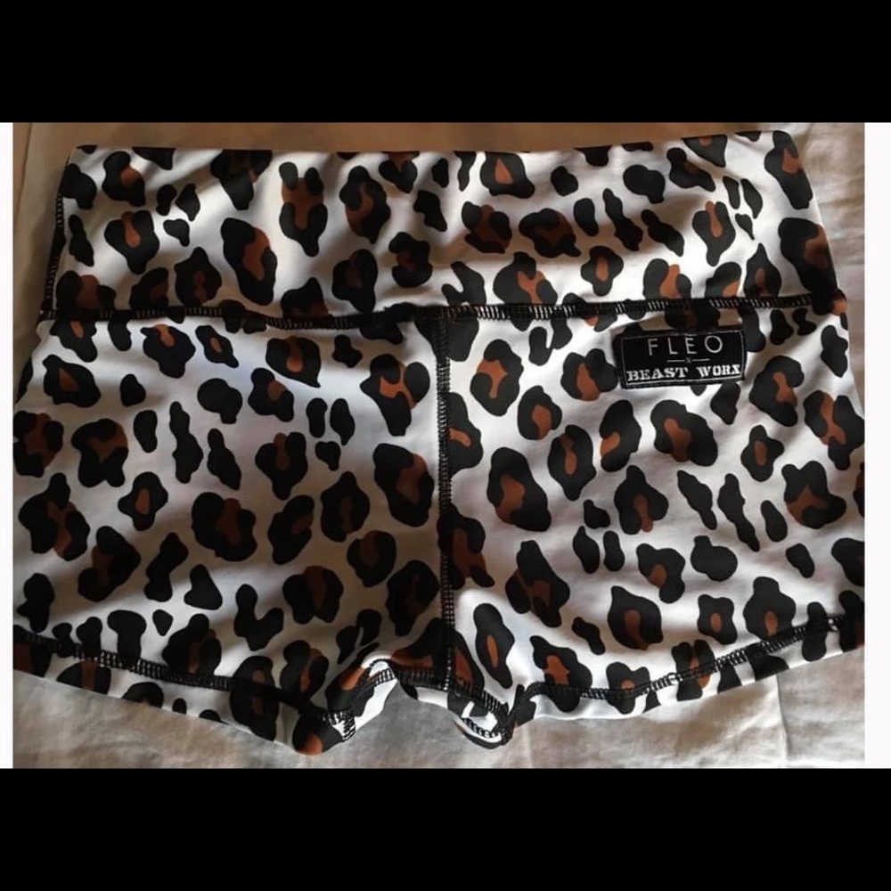 ISO FLEO Shorts!